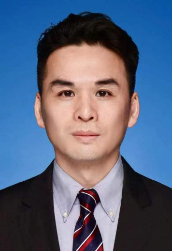 程军.png 程军.png